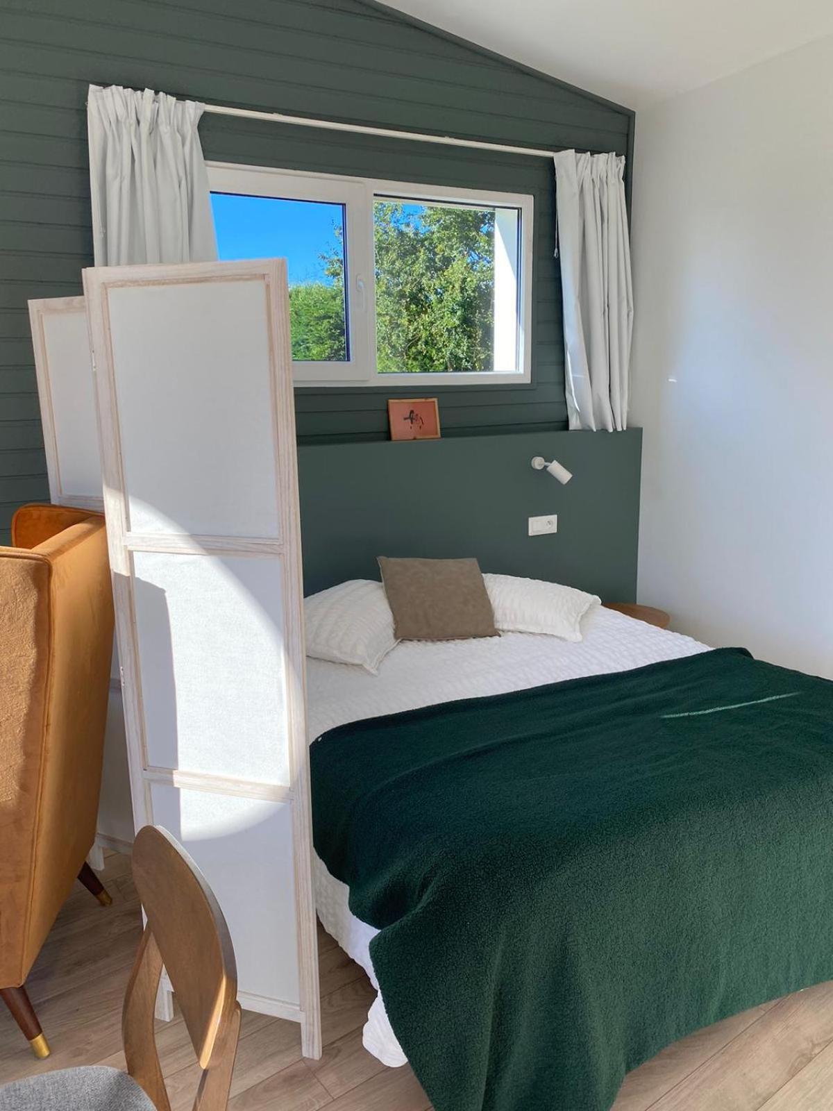 Hotel Les Voisins Beaucemaine Ploufragan Zimmer foto