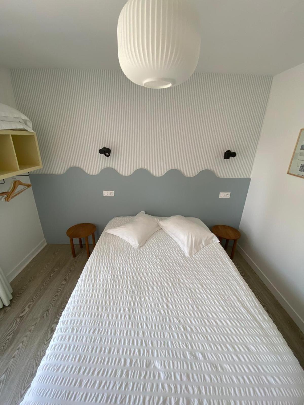 Hotel Les Voisins Beaucemaine Ploufragan Zimmer foto